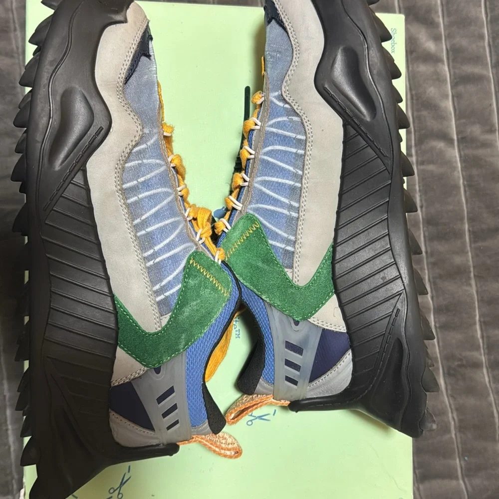 100% authentic - Picture 2 of 7